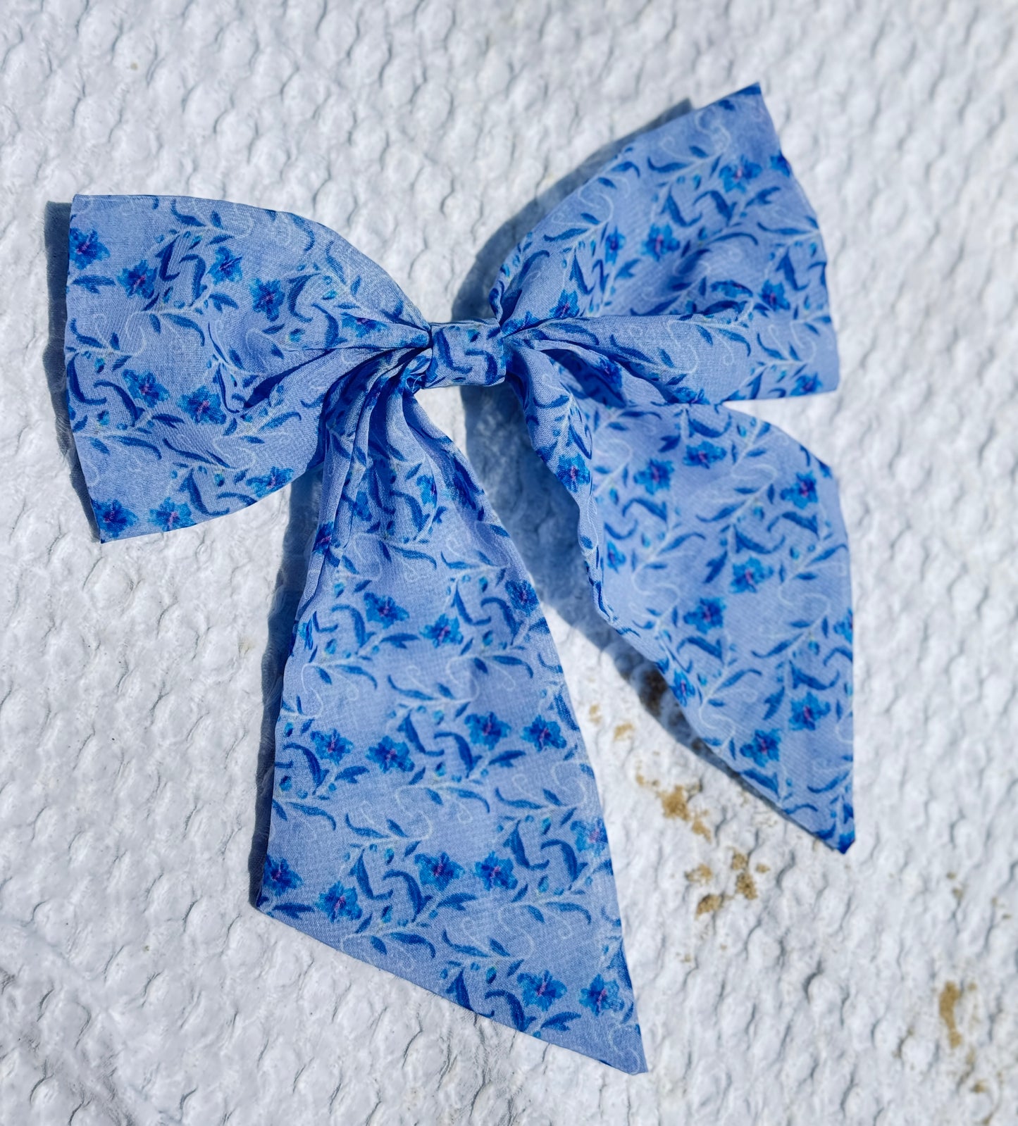Flowers bow tie